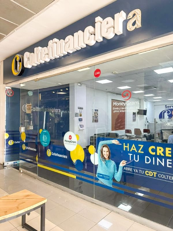 COLTEFINANCIERA victoria centro comercial 01