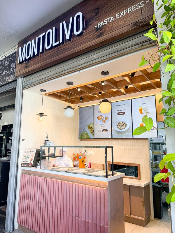 Montolivo Victoria Centro Comercial 01
