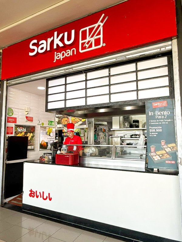 Sarku japan Victoria Centro Comercial 01