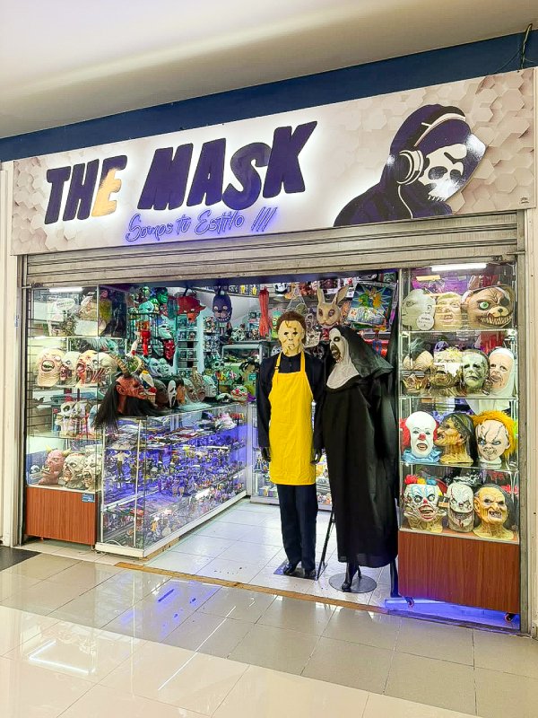 The Mask Victoria Centro Comercial 01
